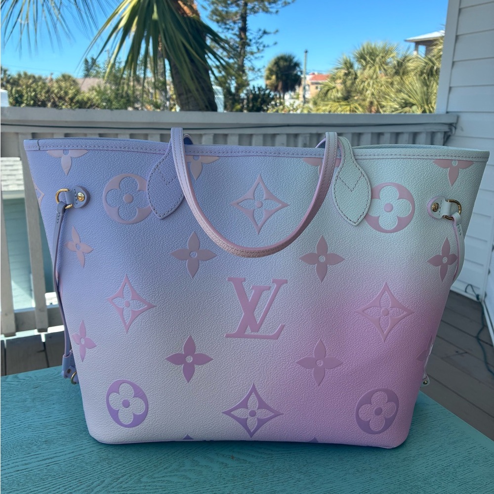 Louis Vuitton NeverFull Monogram Spring In The City Sunrise Pastel